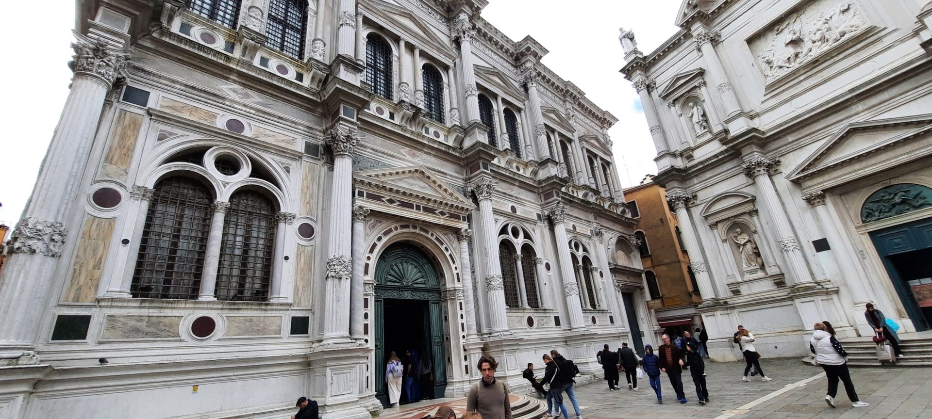 Chiesa e tomba di San Rocco, Venice - 02.jpg